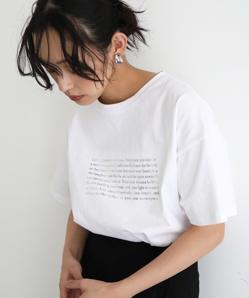 hellam（へラム）の「箔プリントロゴTシャツ（Tシャツ/カットソー・レディース・ブラウン/グリーン/ホワイト×ブラック/チャコール/オフホワイト・FREE）」の10枚目の写真