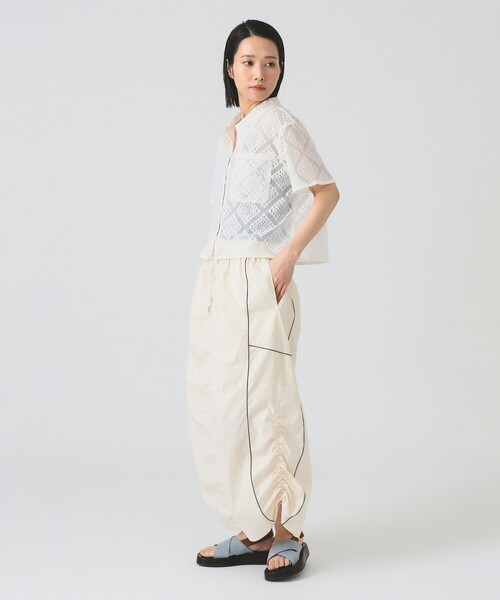 Ray beams タイ付き　クロップドシャツ　ホワイト　ONE size Ray BEAMS（レイビームス）の「Ray BEAMS / タイ付き クロップド