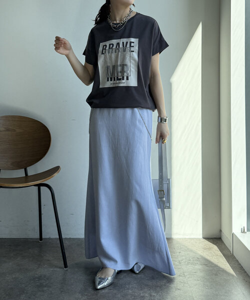 DouDou（ドゥドゥ）の「【WEB限定】裾ドロストオーガンジーロゴTEE（Tシャツ/カットソー・レディース・オフホワイト/チャコールグレー・FREE）」の13枚目の写真