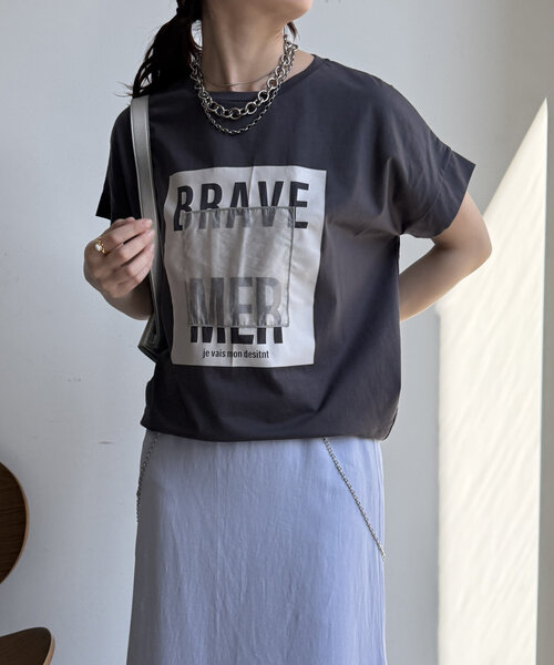 DouDou（ドゥドゥ）の「【WEB限定】裾ドロストオーガンジーロゴTEE（Tシャツ/カットソー・レディース・オフホワイト/チャコールグレー・FREE）」の16枚目の写真