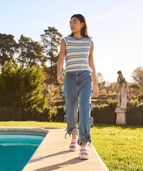 crocs(クロックス)の「クロックス ベイ サンダル / crocs Bae Sandal(サンダル・レディース・ブラック/ライトパープル/ホワイト・22cm/21cm/24cm/23cm/27cm/26cm/25cm)」の5枚目の写真