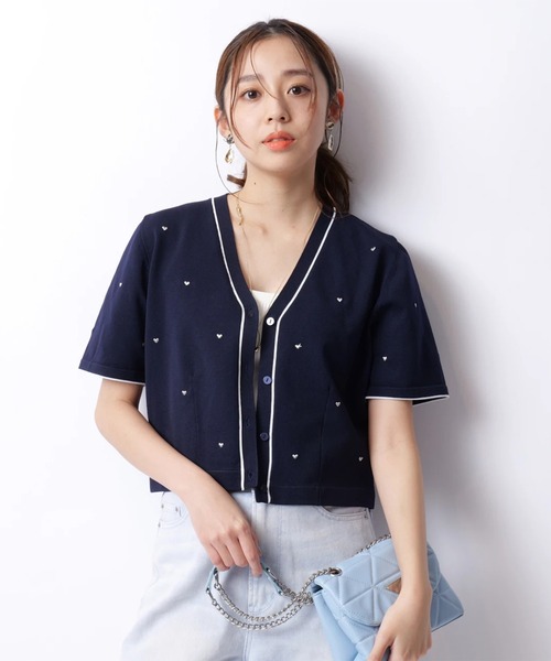 【新品タグ付き】JUSGLITTY ハート刺繍半袖カーディガン サイズ2 JUSGLITTY（ジャスグリッティー）の「ハート刺繡半袖カーデ