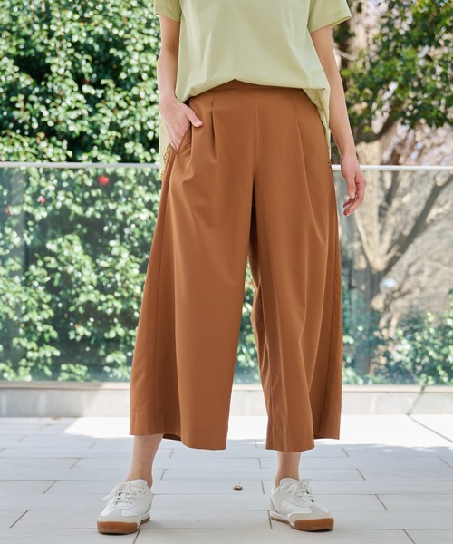 Arnold Palmer(アーノルドパーマー)の「風を感じる ストレッチサッカー ワイドパンツ(その他パンツ・レディース・テラコッタ/カーキ/ネイビー・S/M/L)」の1枚目の写真