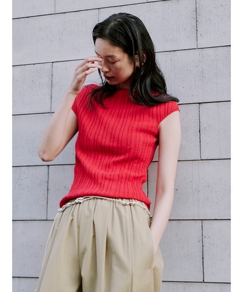 MIESROHE（ミースロエ）の「ｼｭﾘﾝｸﾌﾚﾝﾁﾆｯﾄﾄｯﾌﾟｽ（ニット/セーター・レディース・チャコールグレー/アイボリー/レッド・FREE）」の4枚目の写真