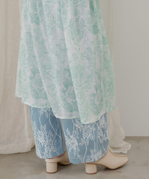 iS ScoLar(イズスカラー)の「552214:花柄レースデニムパンツ(デニムパンツ・レディース・ブルー・M)」の11枚目の写真