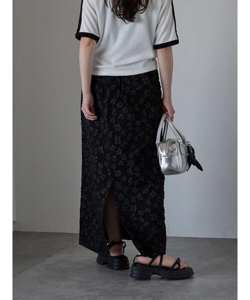 ehka sopo（エヘカソポ）の「花膨れジャカードナロースカート（スカート・レディース・サックスブルー/ミント/ブラック・F）」の19枚目の写真