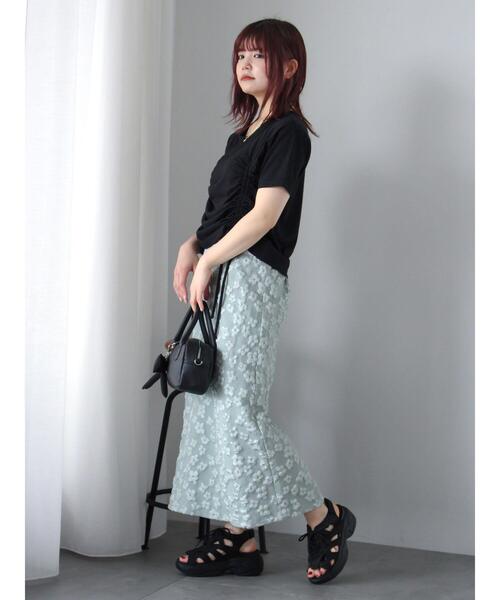 ehka sopo（エヘカソポ）の「花膨れジャカードナロースカート（スカート・レディース・サックスブルー/ミント/ブラック・F）」の7枚目の写真