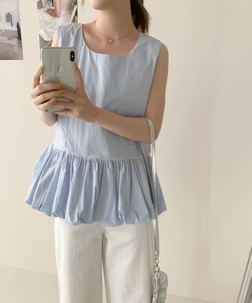 on:nue（オンニュ）の「【on:nue】バルーンペプラムトップス（シャツ/ブラウス・レディース・ホワイト/ブラック/ブルー・FREE）」の12枚目の写真