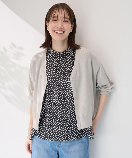 ANY(エニィ)の「ファンクションカーディガン(カーディガン/ボレロ・レディース・グレー系/ライトグレー系/ふじ色系/ローズ系・F)」の2枚目の写真