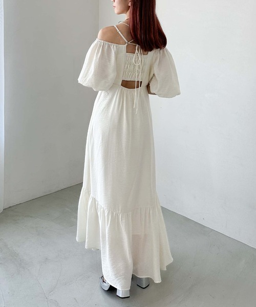 archives（アルシーヴ）の「オフショルティアードワンピース（ワンピース・レディース・モカ/アイボリー/ブラック・MEDIUM）」の19枚目の写真