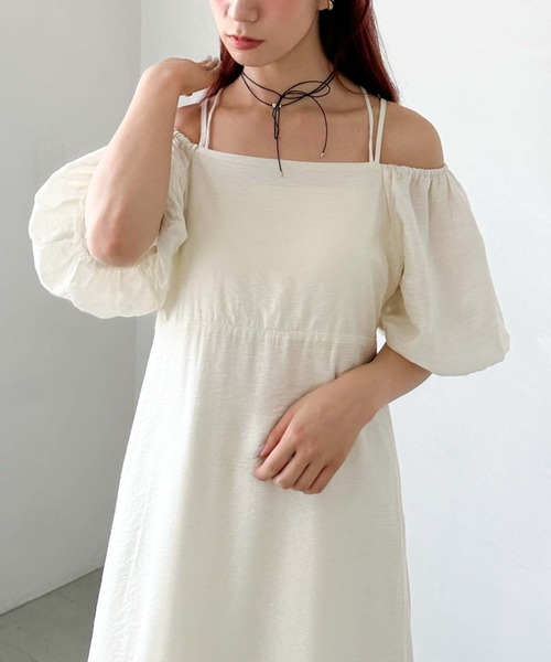 archives（アルシーヴ）の「オフショルティアードワンピース（ワンピース・レディース・モカ/アイボリー/ブラック・MEDIUM）」の21枚目の写真