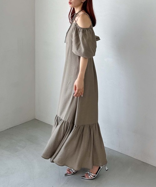 archives（アルシーヴ）の「オフショルティアードワンピース（ワンピース・レディース・モカ/アイボリー/ブラック・MEDIUM）」の8枚目の写真