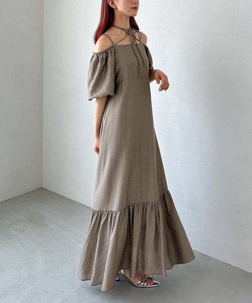 archives（アルシーヴ）の「オフショルティアードワンピース（ワンピース・レディース・モカ/アイボリー/ブラック・MEDIUM）」の7枚目の写真