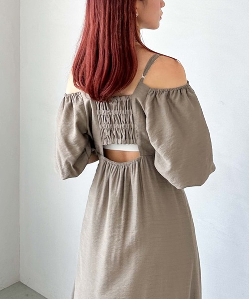 archives（アルシーヴ）の「オフショルティアードワンピース（ワンピース・レディース・モカ/アイボリー/ブラック・MEDIUM）」の13枚目の写真