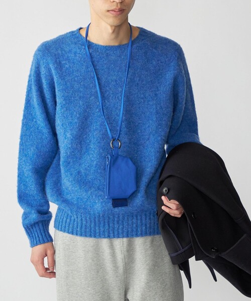 Harley of Scotland（ハーレーオブスコットランド）の「【SHIPS別注】HARLEY OF SCOTLAND: ウール シャギー クルーネック ニット（ニット/セーター・メンズ・バイオレット/レッド/ケリーグリーン/ダークグレー/ブルー系/イエロー・MEDIUM/LARGE/X-LARGE）」の4枚目の写真