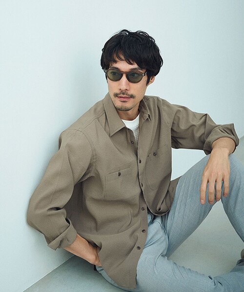 J.PRESS(ジェイプレス)の「濡れを寄せ付けずアクティブな着心地【撥水 / ウォッシャブル】デューエイトレギュラーカラーシャツ(シャツ/ブラウス・メンズ・ベージュ系/アイボリー系・MEDIUM/LARGE/X-LARGE)」の2枚目の写真