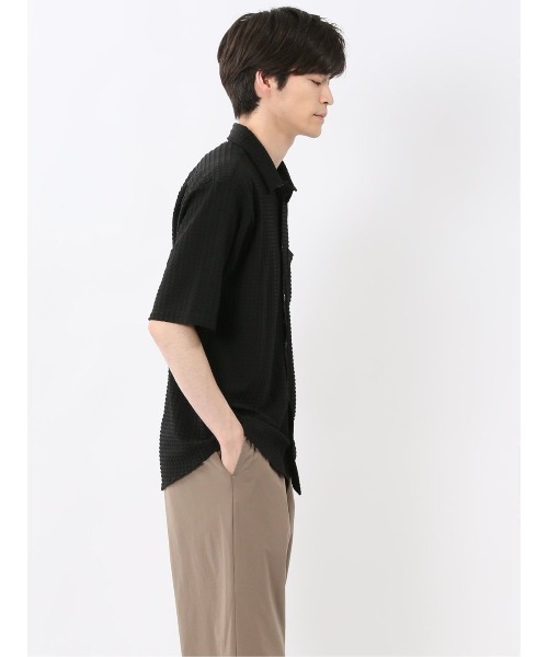 m.f.editorial（エムエフエディトリアル）の「【接触冷感 ストレッチ】m.f.エディトリアル メンズ 格子柄ジャガード 半袖 シャツ（シャツ/ブラウス・メンズ・ブラック/グレー系その他2・MEDIUM/LARGE/X-LARGE）」の7枚目の写真