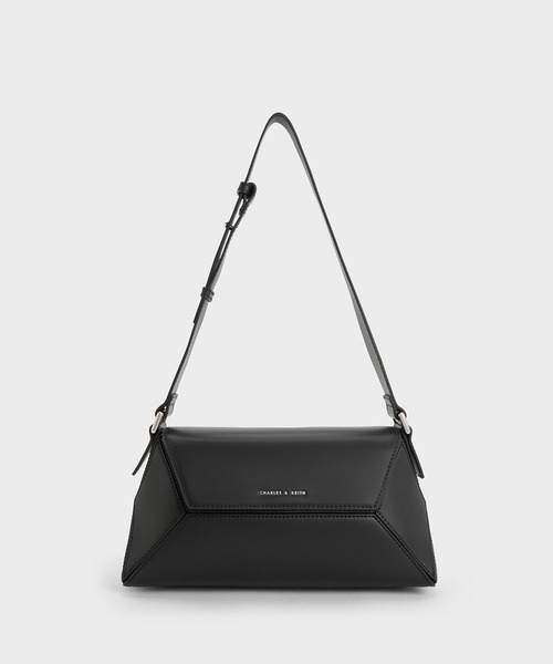 CHARLES & KEITH ブラックショルダーバッグ ボクシー フロントフラップショルダーバッグ - ジェットブラック