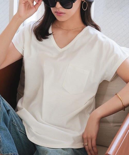 KOBE LETTUCE（コウベレタス）の「[ M L XL 汗じみ防止＆UVカット ] ポケット付きVネックTシャツ（Tシャツ/カットソー・レディース・ブラック/オフホワイト/杢グレー/ネイビー/ダークカーキ/ライトオレンジ系/アイボリー・M/XL/L）」の8枚目の写真