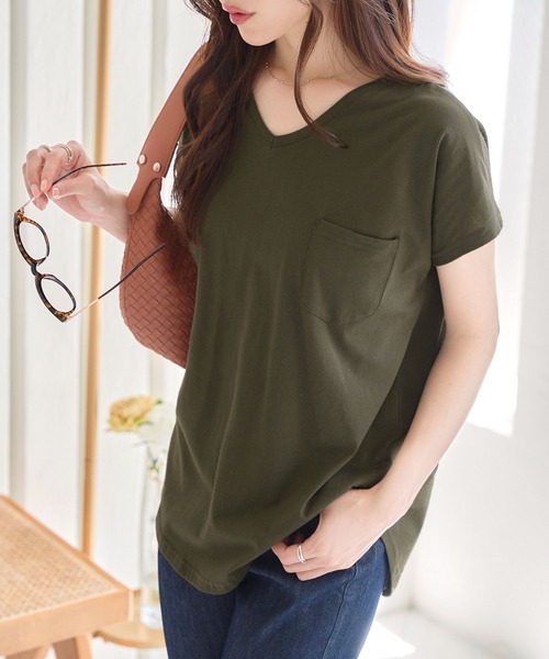 KOBE LETTUCE（コウベレタス）の「[ M L XL 汗じみ防止＆UVカット ] ポケット付きVネックTシャツ（Tシャツ/カットソー・レディース・ブラック/オフホワイト/杢グレー/ネイビー/ダークカーキ/ライトオレンジ系/アイボリー・M/XL/L）」の19枚目の写真