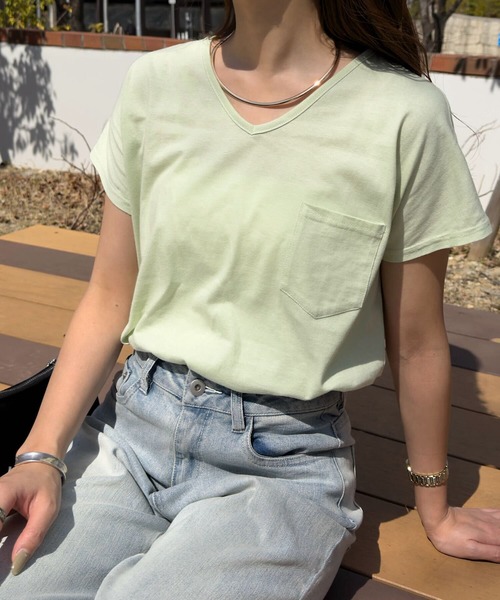 KOBE LETTUCE（コウベレタス）の「[ M L XL 汗じみ防止＆UVカット ] ポケット付きVネックTシャツ（Tシャツ/カットソー・レディース・ブラック/オフホワイト/杢グレー/ネイビー/ダークカーキ/ライトオレンジ系/アイボリー/ミント・M/XL/L）」の13枚目の写真