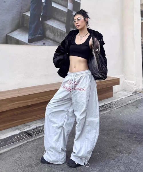 Ressaca（レサーカ）の「刺繍レタリングロゴワイドパンツ（その他パンツ・レディース・ネイビー/グレー・M）」の3枚目の写真