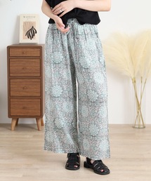 レトロ」に該当するパンツ（花柄・ボタニカル柄）ファッション