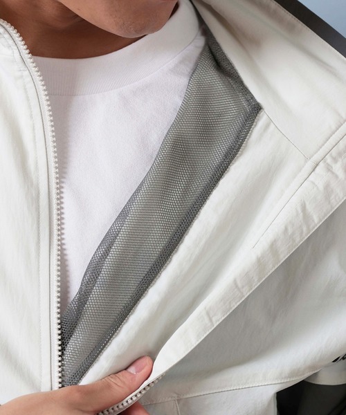 adidas(アディダス)の「adidas/アディダス M WORD ウーブンジャケットジャケット セットアップ対応 WM005(ナイロンジャケット・メンズ・ブラック/グリーン/ライトグレー・3XL/XL/L/M/2XL)」の19枚目の写真