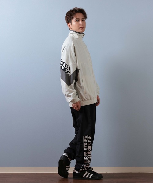 adidas(アディダス)の「adidas/アディダス M WORD ウーブンジャケットジャケット セットアップ対応 WM005(ナイロンジャケット・メンズ・ブラック/グリーン/ライトグレー・3XL/XL/L/M/2XL)」の17枚目の写真