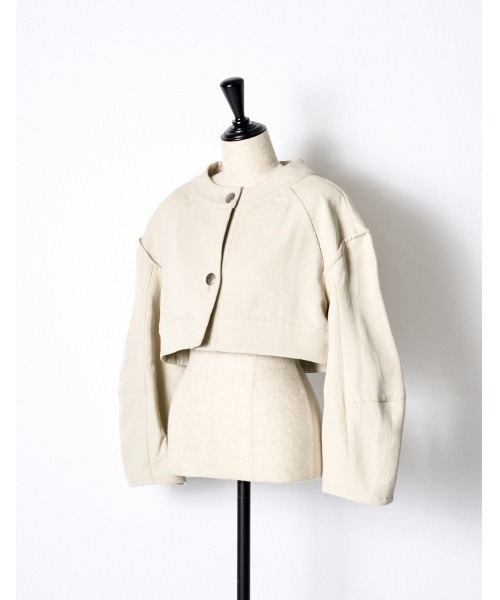 RUMCHE(ラムシェ)の「Midriff Jacket / ミッドリフジャケット(ノーカラージャケット・レディース・アイボリー・FREE)」の8枚目の写真