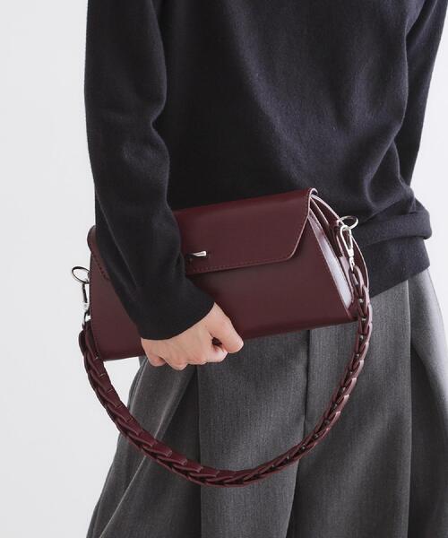 tk.TAKEO KIKUCHI（ティーケータケオキクチ）の「ランドスケープ ピローフラップバッグ（ショルダーバッグ・メンズ・ブラック/ボルドー・00）」の9枚目の写真