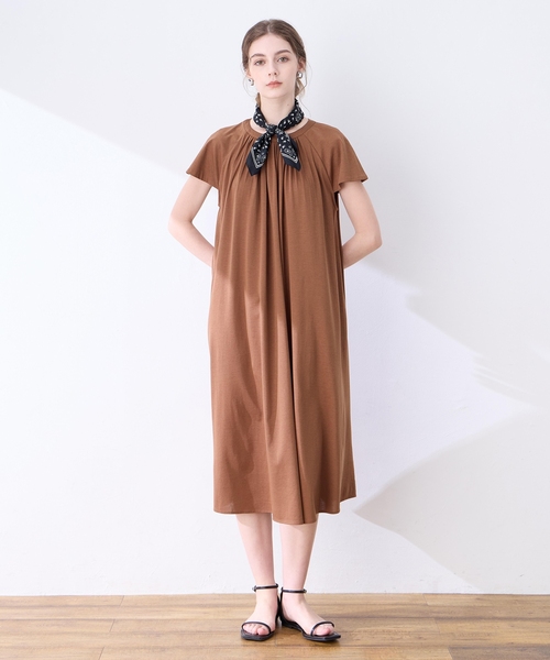 LE SOUK HOLIDAY(ルスークホリデー)の「【接触冷感】ピンタックワンピース(ワンピース・レディース・ブラウン/ブラック/ブルー・M/L)」の10枚目の写真