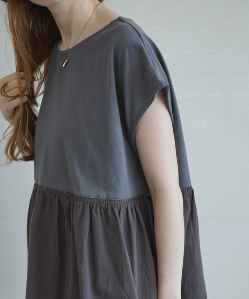 Crisp（クリスプ）の「フレンチスリーブコンビTシャツ（Tシャツ/カットソー・レディース・チャコールグレー/ブラウン・FREE）」の9枚目の写真