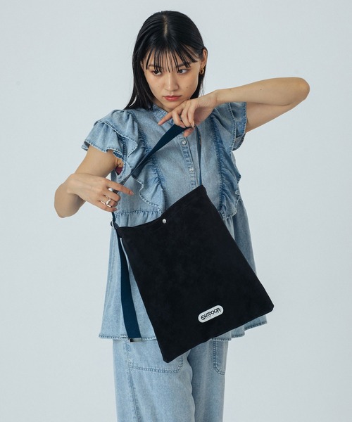 OUTDOOR PRODUCTS(アウトドアプロダクツ)の「【ブラウンROSE BUD別注カラー】(OUTDOOR)SUEDE LIKE TOTE(トートバッグ・レディース・ブラック/ブラウン・ONE SIZE)」の3枚目の写真
