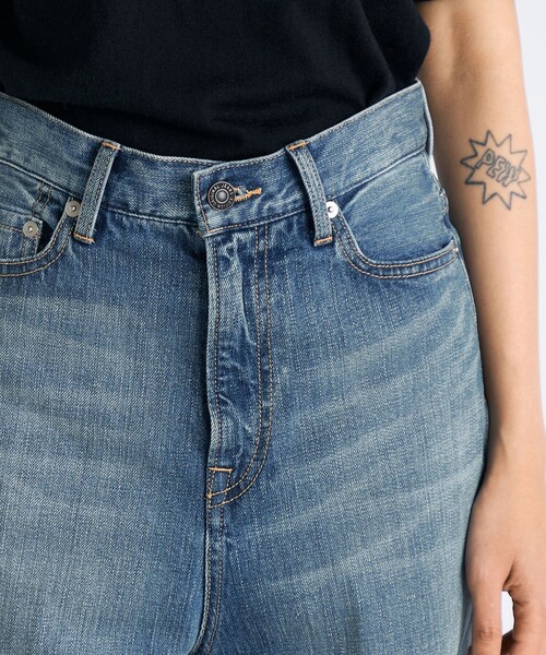 EDITION（エディション）の「エッセンシャルデニム フレアパンツ（デニムパンツ・レディース・ライトブルー・38/36/34）」の6枚目の写真