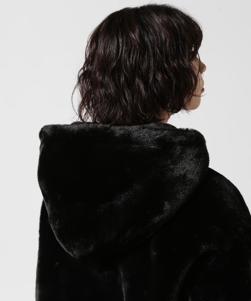 TATRAS（タトラス）の「TATRAS(タトラス) YUMOLA（ブルゾン・レディース・ライトグレー/ブラック・1/2）」の4枚目の写真