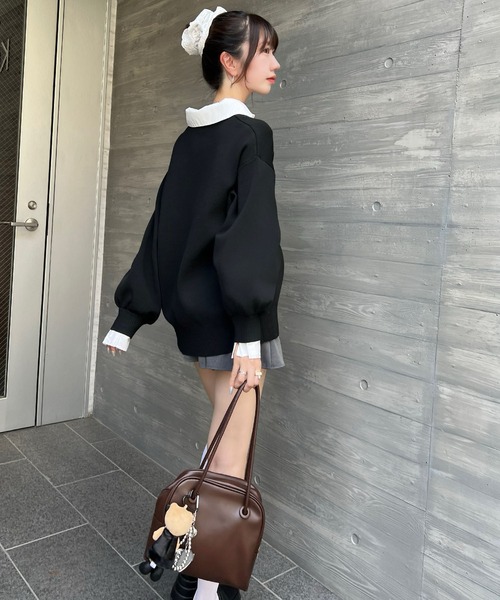 CHARME BY MICOLA（シャルムバイミコラ）の「ワンホン女子のAWトレンド♪シャツ襟ドッキングポロニットプルオーバー（ニット/セーター・レディース・ブラック/グレー・FREE）」の8枚目の写真