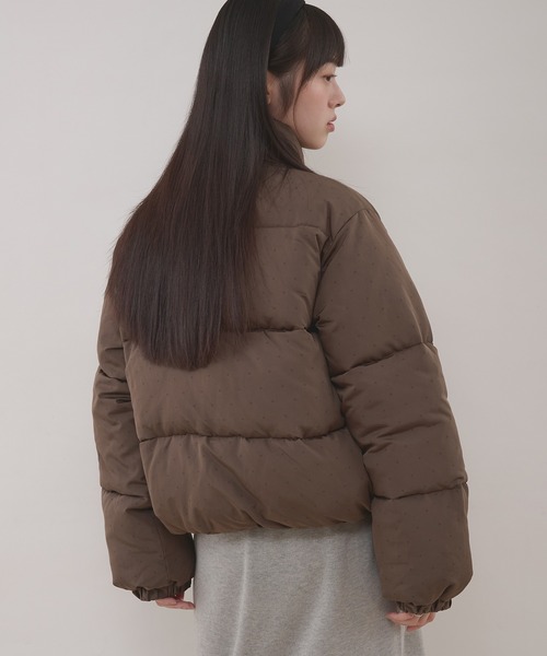 MUHET(ミュエータ)の「assorted padded short blouson / アソート中綿ショート丈ブルゾン(ブルゾン・レディース・ネイビー/ブラック/ブラウン/ベージュ・SMALL/LARGE/MEDIUM)」の17枚目の写真