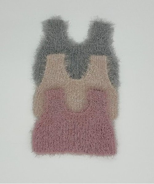 Lycee mine（リセマイン）の「【どちらが前でもOK】ラメフェザーニットベスト（ベスト・キッズ・ライトベージュ/サーモンピンク/シルバー・M/L）」の14枚目の写真