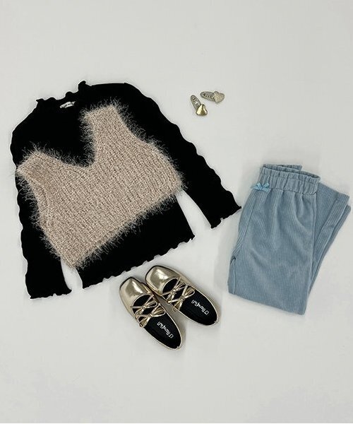 Lycee mine（リセマイン）の「【どちらが前でもOK】ラメフェザーニットベスト（ベスト・キッズ・ライトベージュ/サーモンピンク/シルバー・M/L）」の17枚目の写真