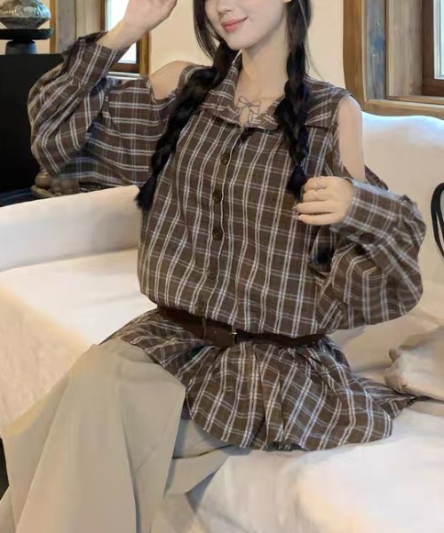 gossip!ロサンゼルス(ゴシップロサンゼルス)の「カットアウトデザイン オフホワイトチェックミニ丈ワンピース(シャツワンピース・レディース・ブラウン/オフホワイト・L/M)」の4枚目の写真