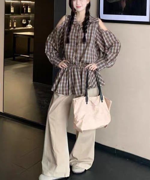 gossip!ロサンゼルス(ゴシップロサンゼルス)の「カットアウトデザイン オフホワイトチェックミニ丈ワンピース(シャツワンピース・レディース・ブラウン/オフホワイト・L/M)」の5枚目の写真