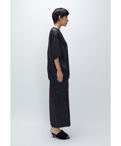 near.nippon.（ニアーニッポン）の「＜near.nippon (ニアー ニッポン)＞ボタニカルプリント ロングスカート（スカート・レディース・ブラック系その他3・38）」の6枚目の写真