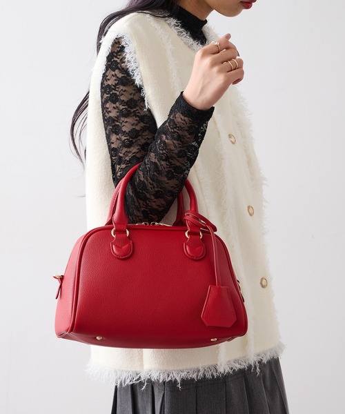 cache cache（カシュ カシュ）の「【cache cache】シボフェイクレザーボストンバッグ（ボストンバッグ・レディース・アイボリー/ブラック/ブラウン/レッド・FREE）」の4枚目の写真