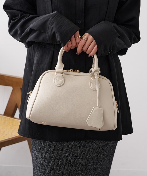 cache cache（カシュ カシュ）の「【cache cache】シボフェイクレザーボストンバッグ（ボストンバッグ・レディース・アイボリー/ブラック/ブラウン/レッド・FREE）」の7枚目の写真