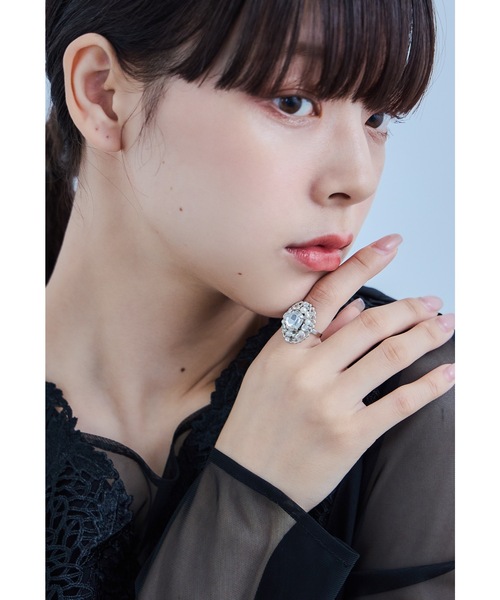 niana(ニアナ)の「ビジューオーバルリング 指輪 レディース フリーサイズ パール ゴールド シルバー 結婚式 二次会 同窓会 成人式 パーティー お呼ばれ オケージョン フォーマル(リング・レディース・シルバー・FREE)」の3枚目の写真