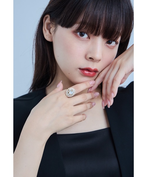 niana(ニアナ)の「ビジューオーバルリング 指輪 レディース フリーサイズ パール ゴールド シルバー 結婚式 二次会 同窓会 成人式 パーティー お呼ばれ オケージョン フォーマル(リング・レディース・シルバー・FREE)」の6枚目の写真