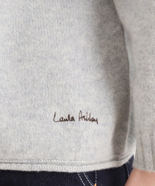 LAURA ASHLEY(ローラアシュレイ)の「【日本製/ワンマイルウエア】ソフトウール プルオーバー(ニット/セーター・レディース・ブルー系2/グレー/アイボリー系2・38)」の7枚目の写真