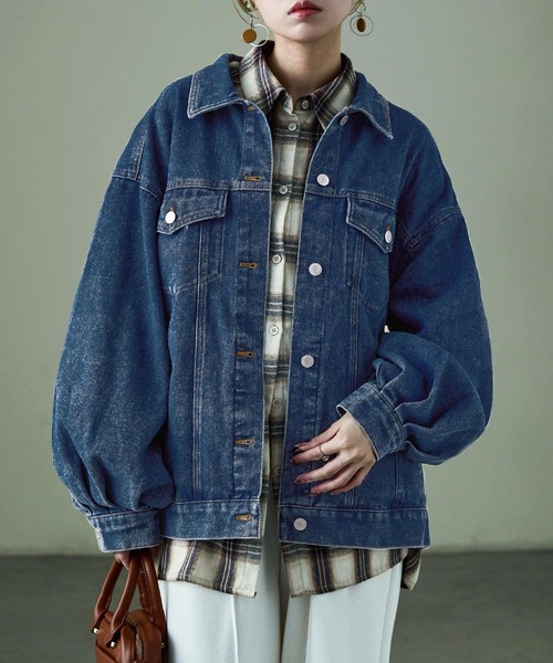 Fashion Letter（ファッションレター）の「オーバーサイズ デニムジャケット アウター ブルゾン（デニムジャケット・レディース・ライトブルー/ブラック/ブルー・M/L）」の3枚目の写真