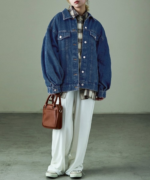 Fashion Letter（ファッションレター）の「オーバーサイズ デニムジャケット アウター ブルゾン（デニムジャケット・レディース・ライトブルー/ブラック/ブルー・M/L）」の15枚目の写真